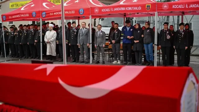 İzmit’te hayatını kaybeden Jandarma Başçavuş İbrahim Ay memleketine uğurlandı