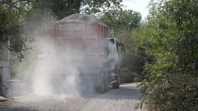 Hendek’te Çalışmalar Mahalle Mahalle Sürüyor: Ekipler Birçok Noktada Sahada