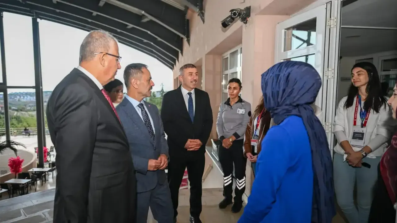 Vali Aktaş’tan Kocaeli Üniversitesi yurtlarına ziyaret