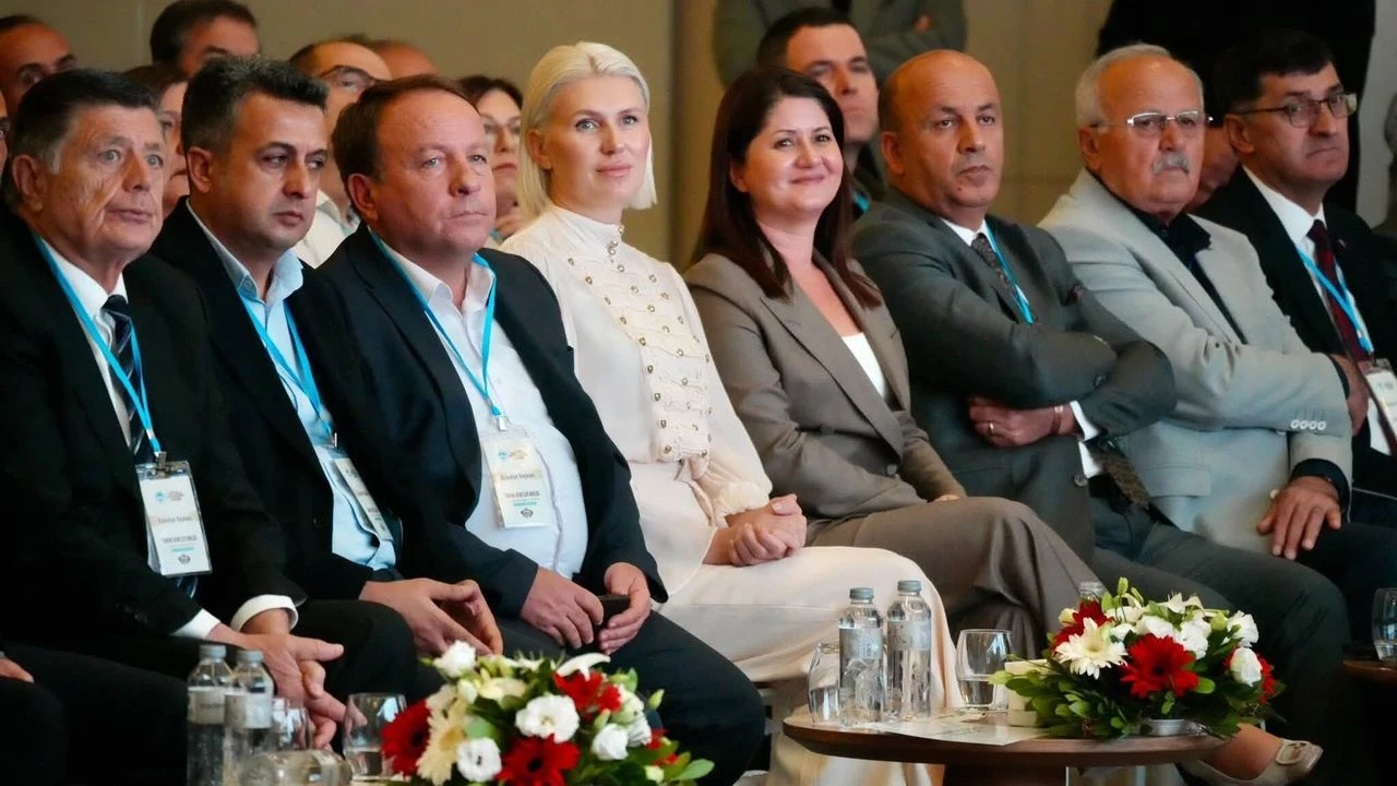 BAŞKAN SUBAŞI, BELEDİYE BAŞKANLARIYLA KAYSERİ'DE BİR ARAYA GELDİ