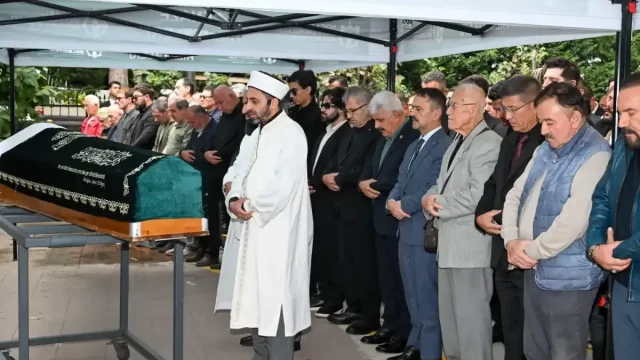 Kara Kuvvetleri Komutanı Orgeneral Tokel’in kayınpederi toprağa verildi