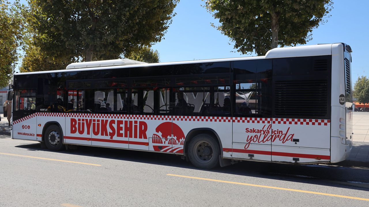 Sakarya’nın ulaşımında yeni devir: Son teknoloji otobüsler için 450 milyon TL’lik yatırım geliyor