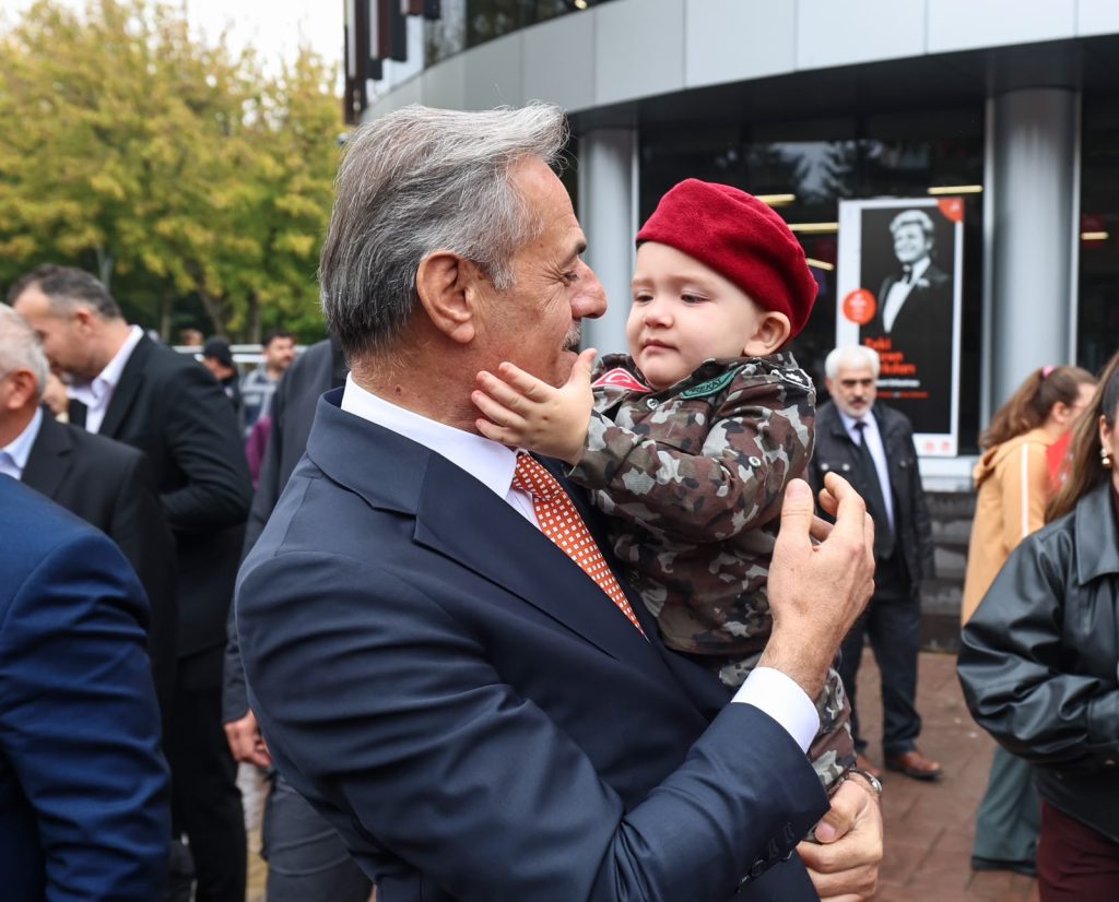 “Birlik ve beraberlik içinde nice 103 yıllara”