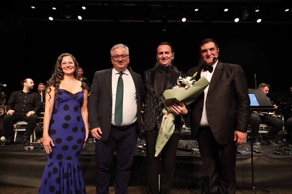 Zeki Müren’in unutulmaz şarkıları AKM’de yankılandı