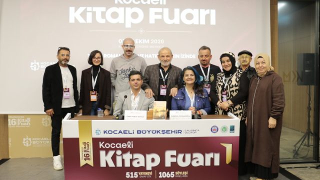 Kitap Fuarı’nda edebiyattan kültüre renkli söyleşiler
