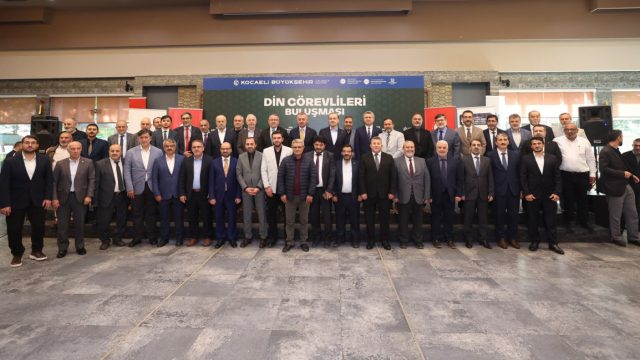 Büyükakın, 12 ilçeden din görevlileri ile bir araya geldi