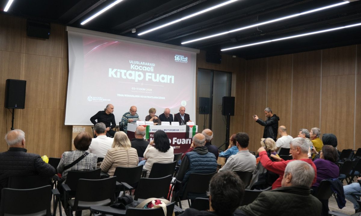 Filistin, Kocaeli Kitap Fuarı’nda şiirlerle anlatıldı