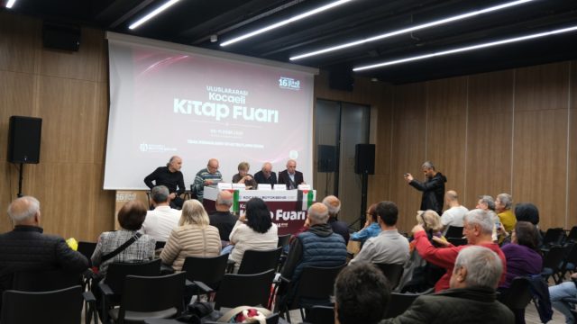 Filistin, Kocaeli Kitap Fuarı’nda şiirlerle anlatıldı