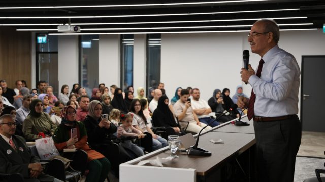 Ertuğrul: Anne baba ne ise çocuğu da o olur