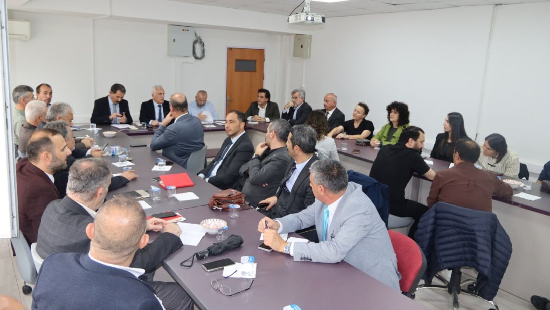 Okul ve Kurum Müdürleri Toplantısı Gerçekleştirildi