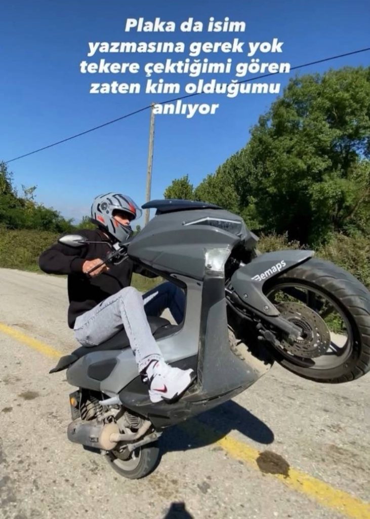 akcakoca-yolunda-207-kilometre-hiz-yapti-paylasimi-ele-verdi-3-024826
