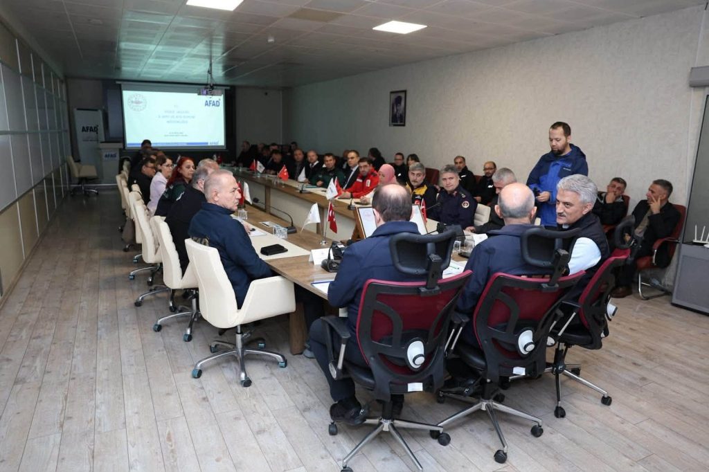duzcede-yogun-yagis-mesaisi-3-040327