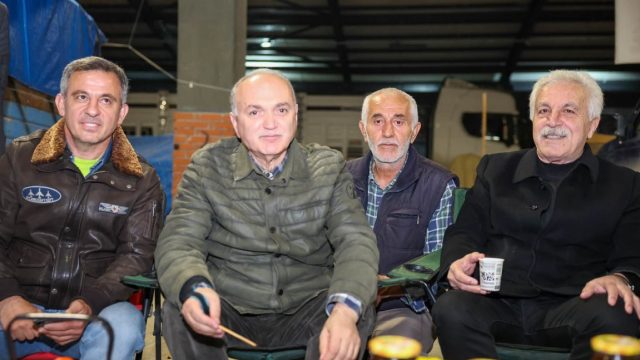 Düzce’nin kuzu kestanesine Hamidiye’de davet: Özlü ve Yılmaz tezgâhlarda