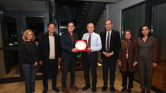 Faruk Özlü, pediatri sempozyumu öncesi akademisyenleri ağırladı
