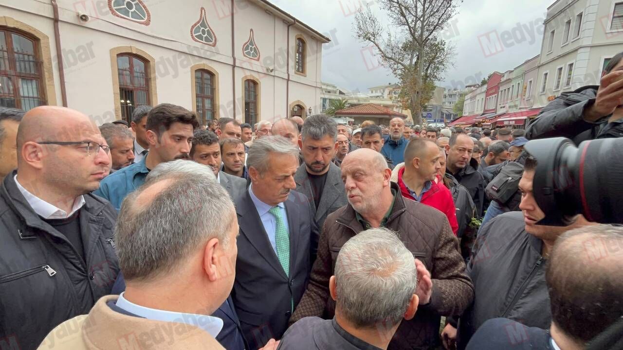 Evlatlarını son yolculuğuna uğurlayan acılı babanın sözleri yürekleri dağladı: “İkisi de bizim canımız!”