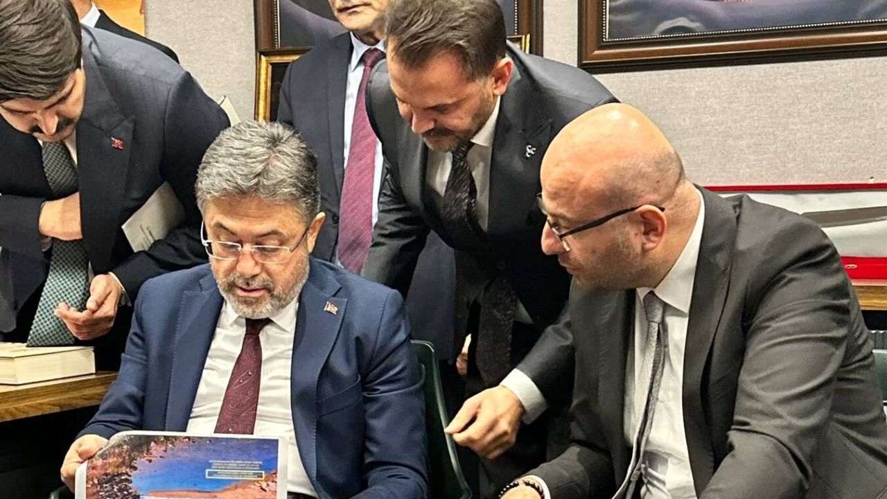Kocaali’nin tarım raporu Bakan Yumaklı’ya sunuldu
