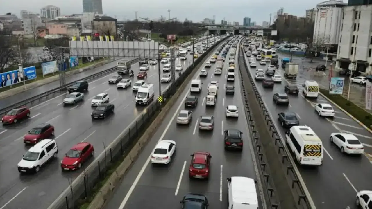 Kocaeli’den İstanbul’a Gidecekler Dikkat: 1 Kasım’da Bu Yollar Kapalı