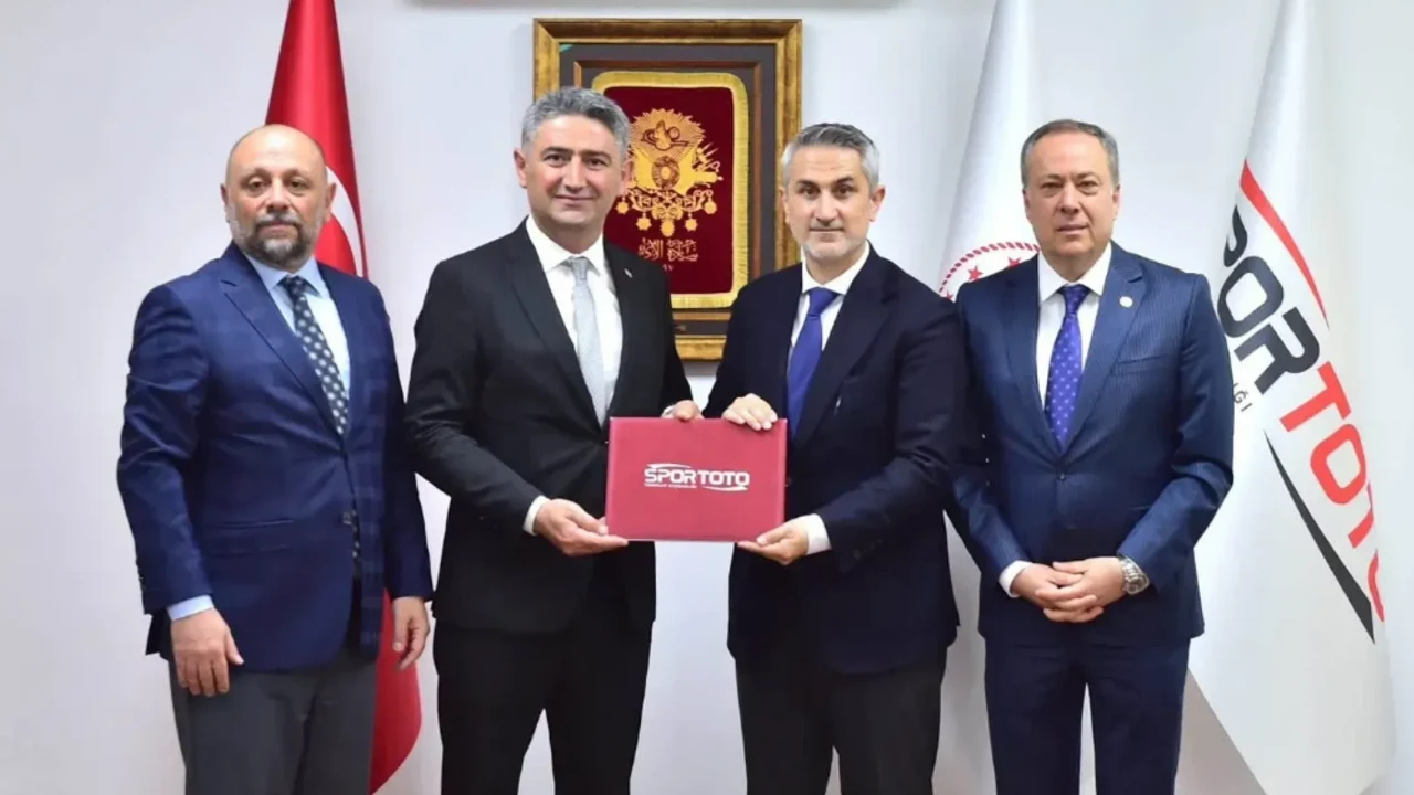 Geyve Yarı Olimpik Yüzme Havuzu için ihale tarihi açıklandı!