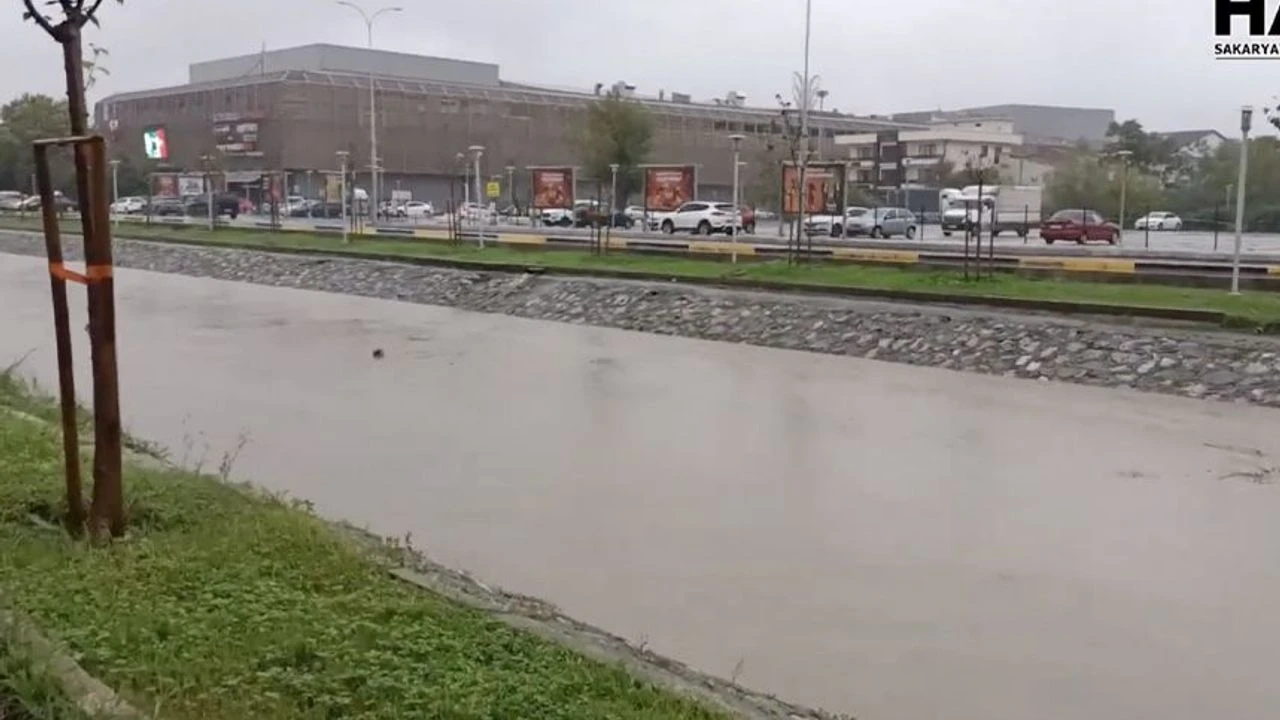 Çark Deresi'nde su yükseldi!