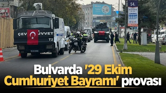 Sakarya'da 29 Ekim Cumhuriyet Bayramı Töreni için prova yapıldı