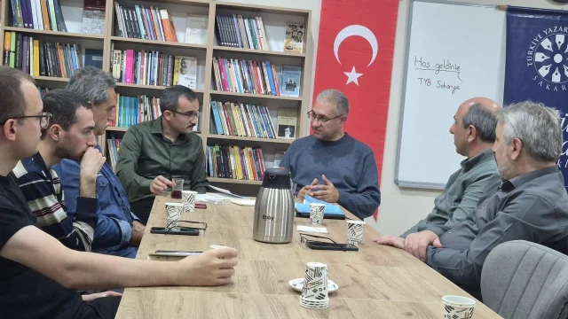 TYB Sakarya’da Ahmet Yesevi söyleşisi