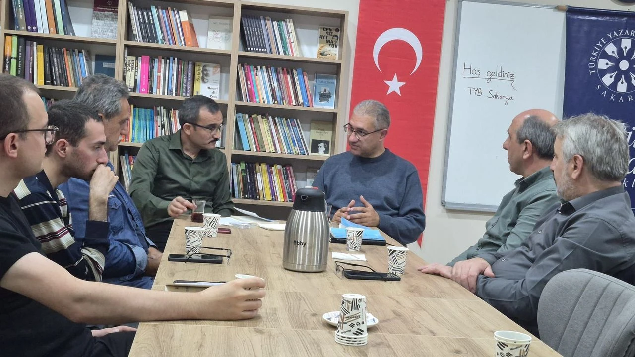 TYB Sakarya’da Ahmet Yesevi söyleşisi