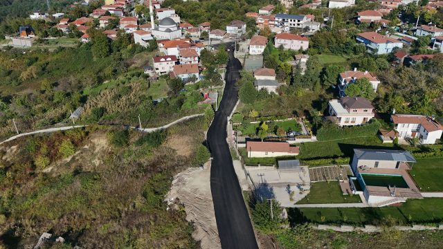 Büyükşehir asfalt mesaisini Hacımercan’da sürdürüyor